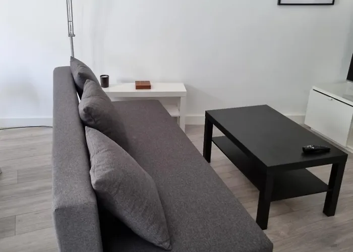 Apartment Del Arte En By Bebalmy *